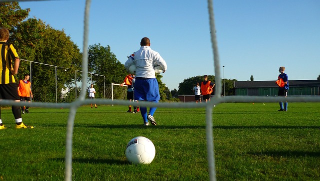 巴黎中场控制力全面升级