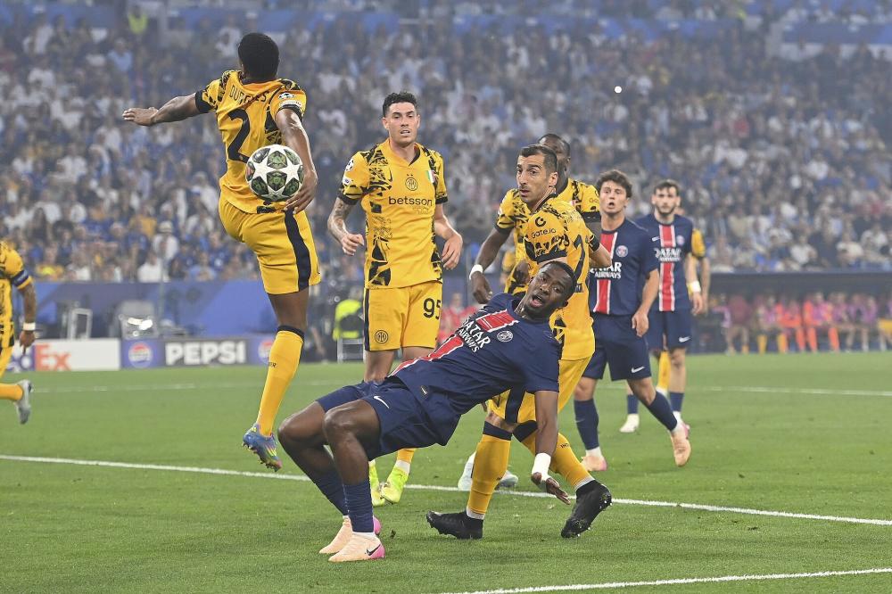 官方：利物浦20岁后卫马巴亚租借加盟英甲维冈竞技