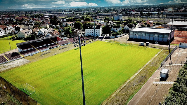 米体：安古伊萨将伤缺三到四个月，那不勒斯中场人手更显紧张